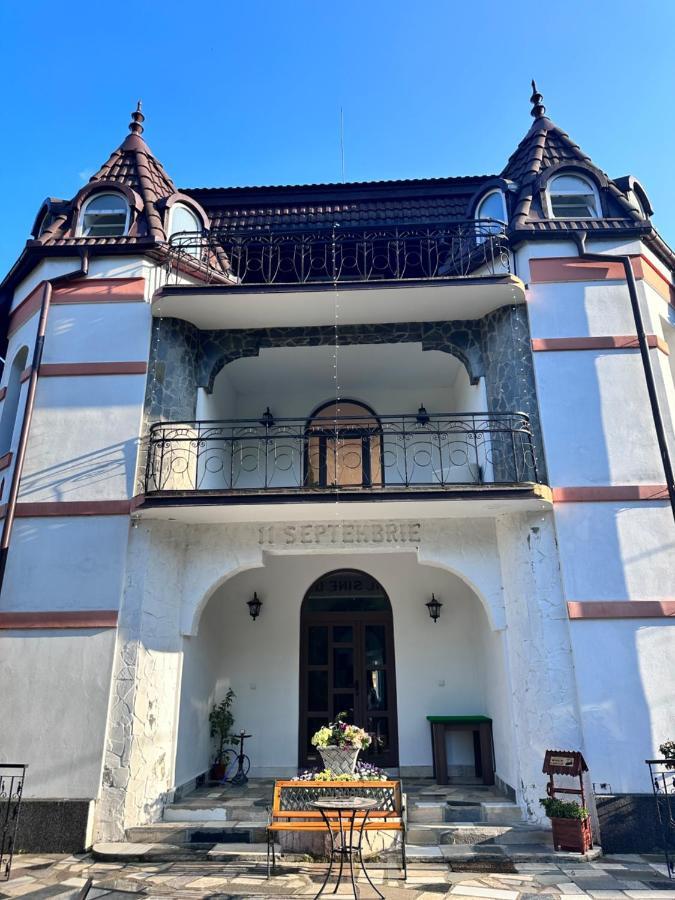 Вилла White Castle - Bran Бран Экстерьер фото